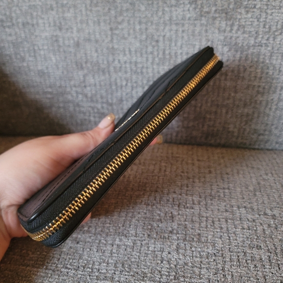 Kate Spade New York Reese Park Lindsey Wallet in Black - Picture 9 of 16